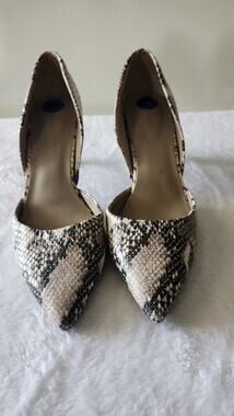 Bandolino Women's D'Orsay Pumps Snake Print Pointed Toe Heels Size 8.5 S13